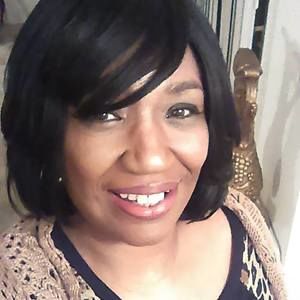 Meet your Posher, Evette